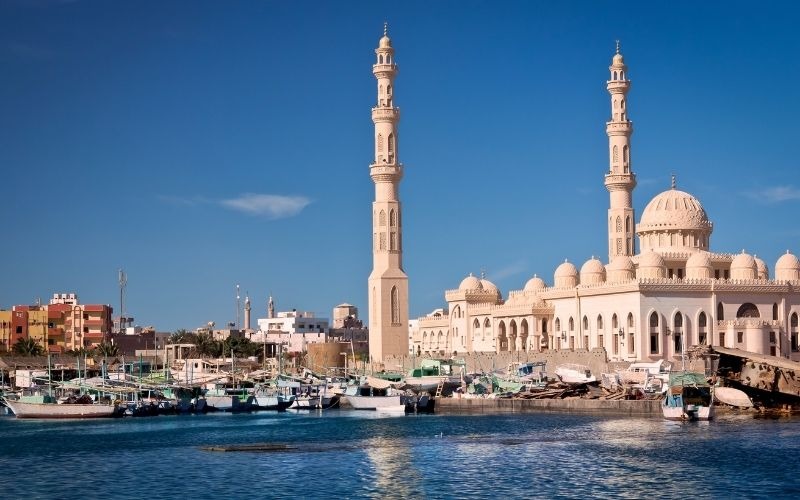 Modern Urban Tourism